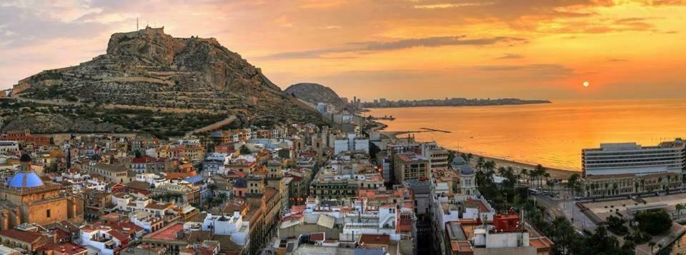 Stunning Sea View Apartment Alicante Luaran gambar
